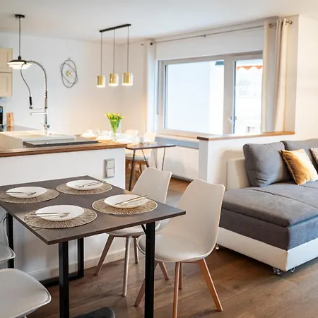 130m2 Loft - Balkon, Smart Tv, Badewanne, Kaffee * Ροζενχάιμ